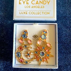 Beautiful earrings set